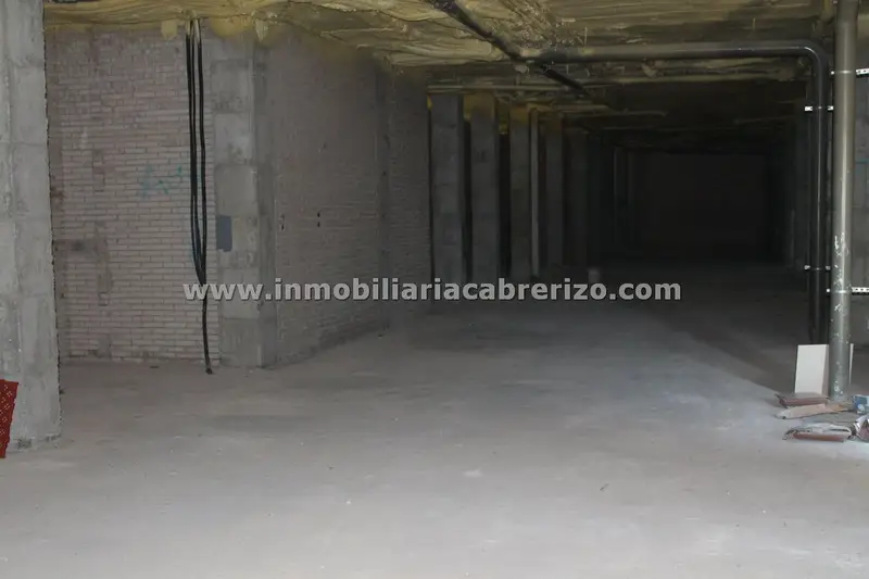 Venta Local Comercial Portillejo Logroño 406m2