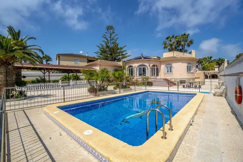 5 Cuarto Villa en venta
San Luis, Alicante
