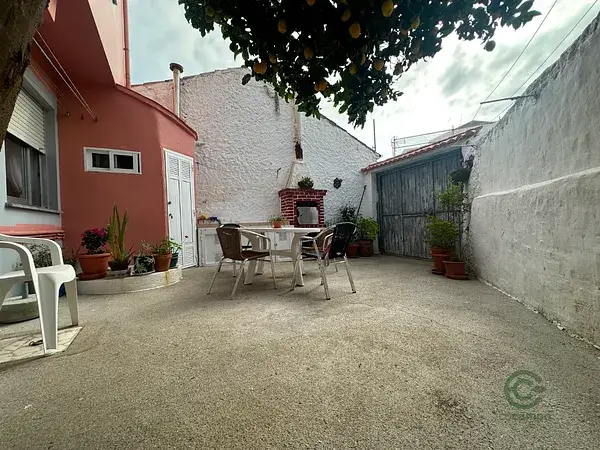 Casa en Ares cerca de la playa 3 plantas ideal familias o inversion