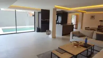 Chalet de Lujo en Marbella para 8 Personas Cerca de la Playa