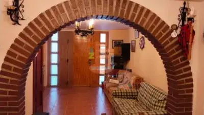 Piso en venta en Urbanizacion Miralrio Cariñena con terraza garaje y trastero