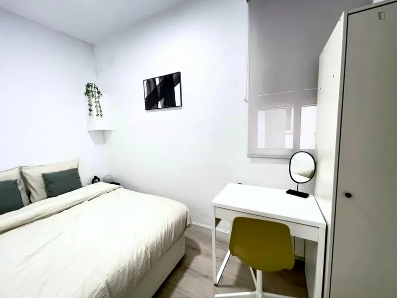 Habitacion Doble en piso compartido para jovenes Madrid