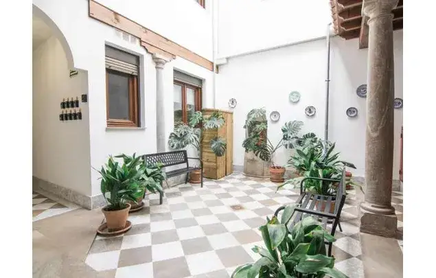 Apartamento 2 Dormitorios Amueblado Granada Centro Sagrario