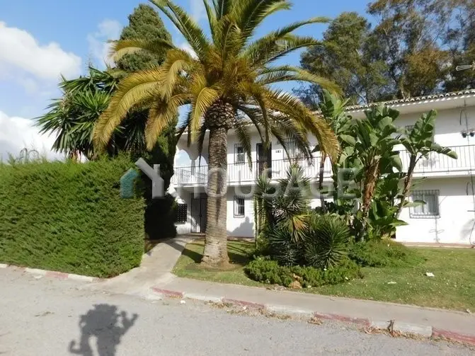 Apartamento Planta Baja en Fuentes del Rodeo Marbella