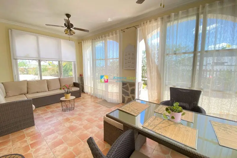 Chalet en Venta en Partaloa Almeria con Piscina Jacuzzi y Cocina Exterior