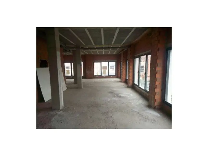 Venta Local Comercial Valgranda El Jardin 120m2 Ref 5977