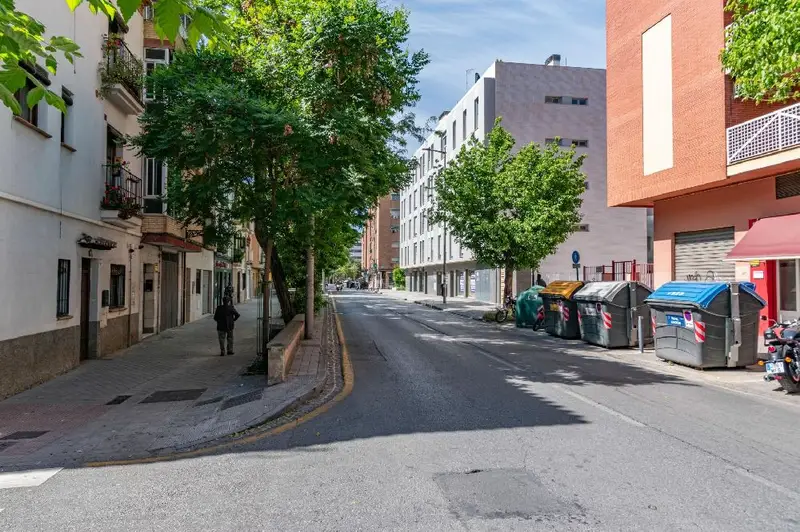 Venta Casa con Patio en Zaidín Granada cerca PTS