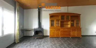Casa en Maials con Garaje Grande y Terraza - Ideal Familias