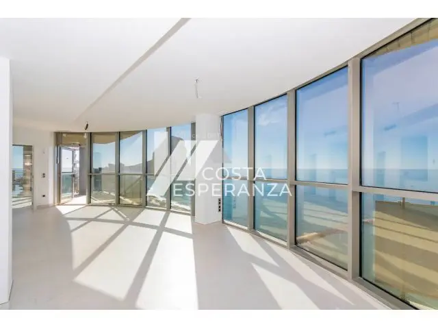 Atico en Venta en Calpe con Vistas Panoramicas