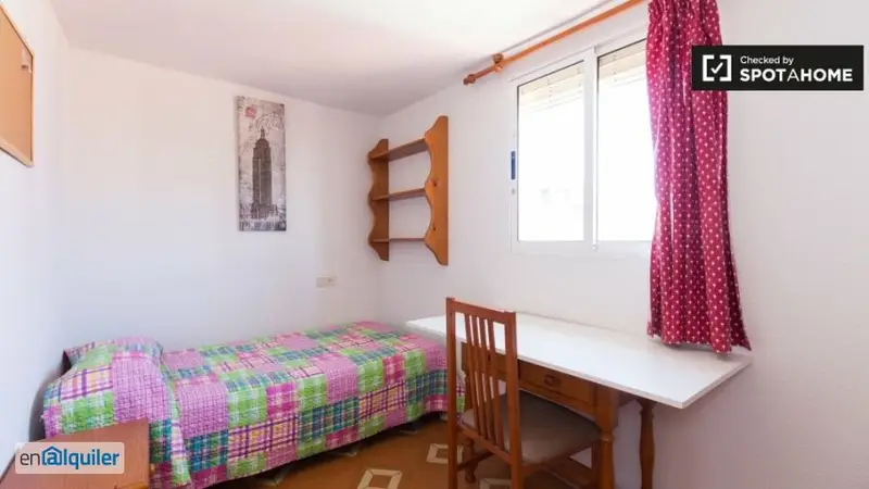 Apartamento céntrico de 12 habitaciones con escritorio