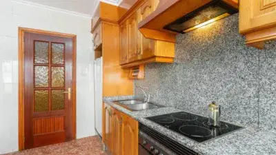 Piso en Pola de Laviana con Finca Anexa