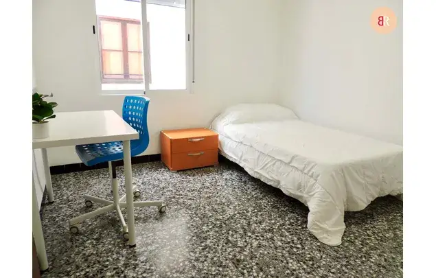 Habitacion Amueblada 112m2 Castellon De La Plana