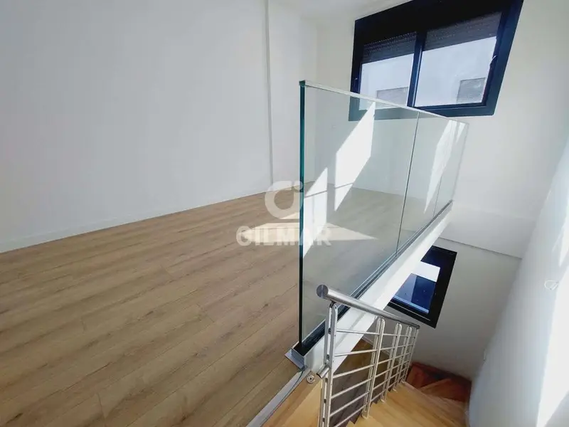 Piso en SS de los Reyes 42m2 1 Dormitorio 1 Baño Garaje