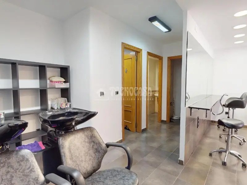 Local Comercial en Venta en Malilla Valencia Ideal Peluqueria