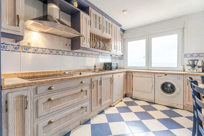 Chalet en venta en Granada 451m2 5 dormitorios 3 baños