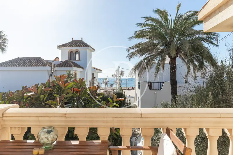 Casa en Ciudad Jardin con Piscina y Vistas al Mar
