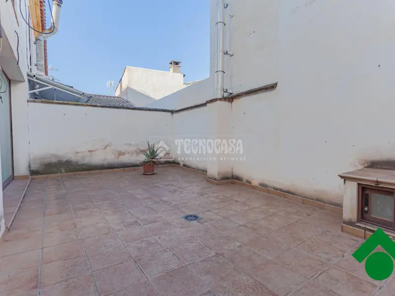 Casa en Venta Pinos Puente 180m2 3 Dormitorios 2 Baños Patio Garaje