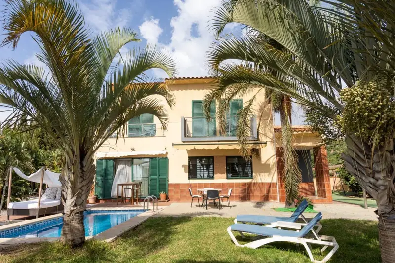 Finca Rural en Motril con Vistas Impresionantes