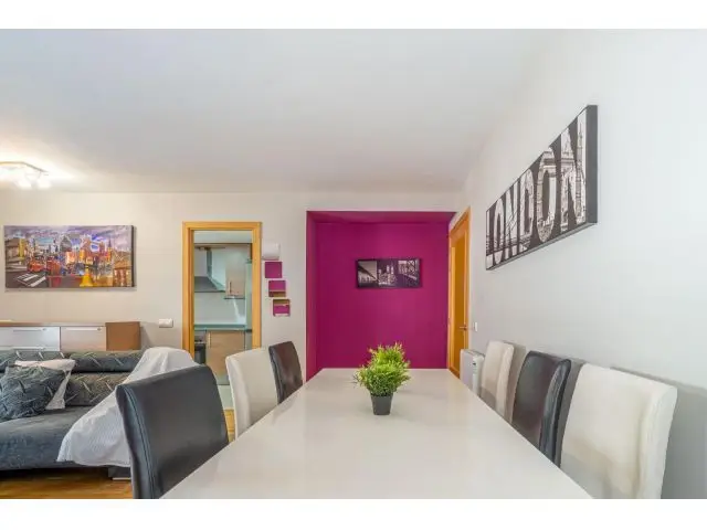 Piso en Peralada con Suite y Terraza - Cerca de la Playa