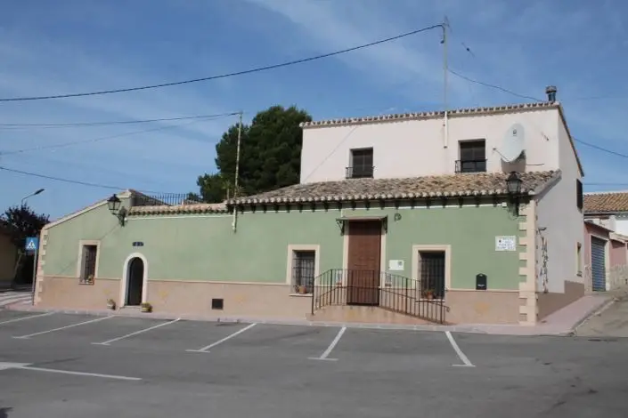 Casa de Pueblo con 2 Dormitorios y Vistas Impresionantes