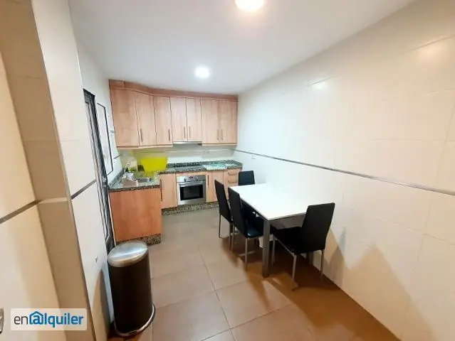 Alquiler Piso Amueblado Pueblo Viejo 102m2 3 Dormitorios