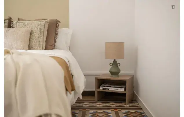 Apartamento 6 Dormitorios Barcelona Estudiantes Trabajadores