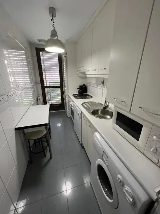 Apartamento en Alquiler Madrid 2 dormitorios 1 ba\]no