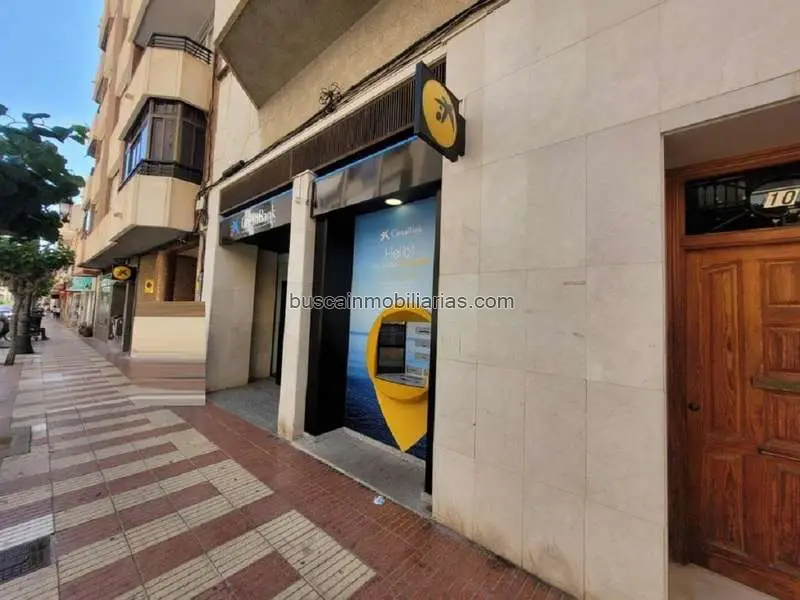 Local Comercial en Venta El Campello - Alta Visibilidad