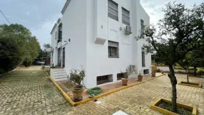 Chalet en Venta Sanl
c
Lucar La Mayor 6 Dormitorios Piscina