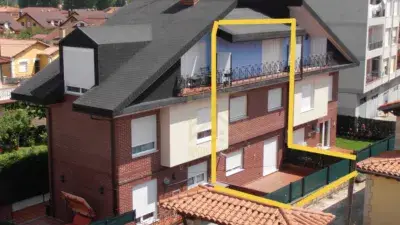 Chalet adosado en Los Corrales de Buelna 198m2 3 dormitorios 2 baños