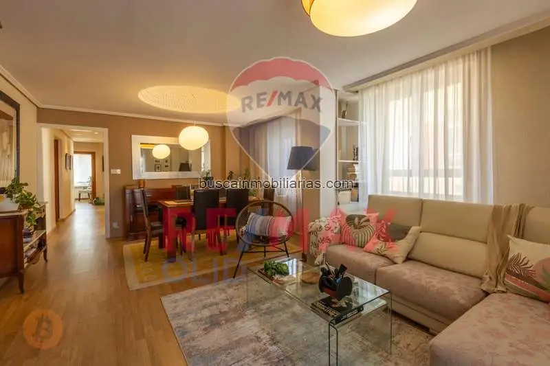 Piso en venta Valladolid: 4 habitaciones, 2 baños, garaje, junto Campo Grande
