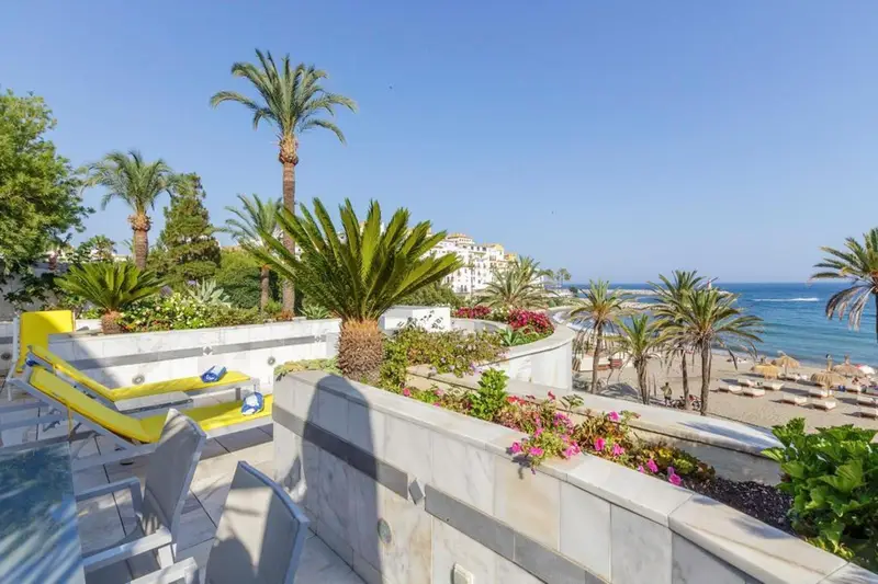 Apartamento 3 Dormitorios Lujo Puerto Banus Primera Linea Playa