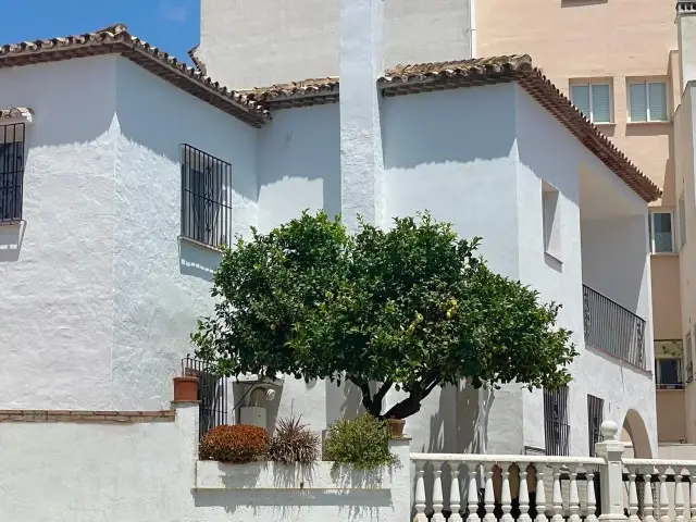 Casa Villa 4 Dormitorios Benahavis Piscina Jardin