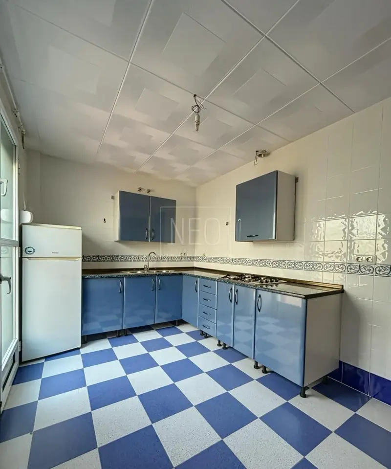 Adosado 3 Dormitorios Armilla Garaje Patio 174m²