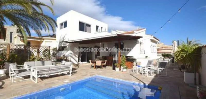 Villa de Lujo en Quesada 4 Dormitorios 3 Banos Piscina Privada