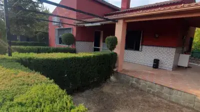 Chalet en venta en Yedra