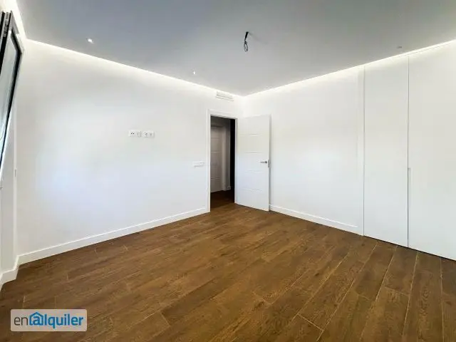 Chalet Pareado en El Puig con Piscina y Aire Acondicionado