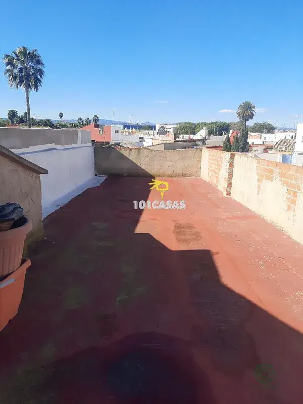 Casa en Sollana para Reformar 106m2 con Terraza Cerca de Valencia