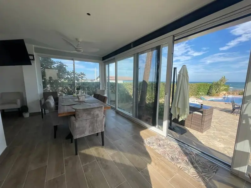 Chalet de Lujo en Cala Marqués Vera Almería