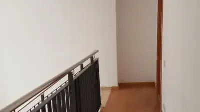 Dúplex en Alquiler Cerca Metro Santa Eulalia