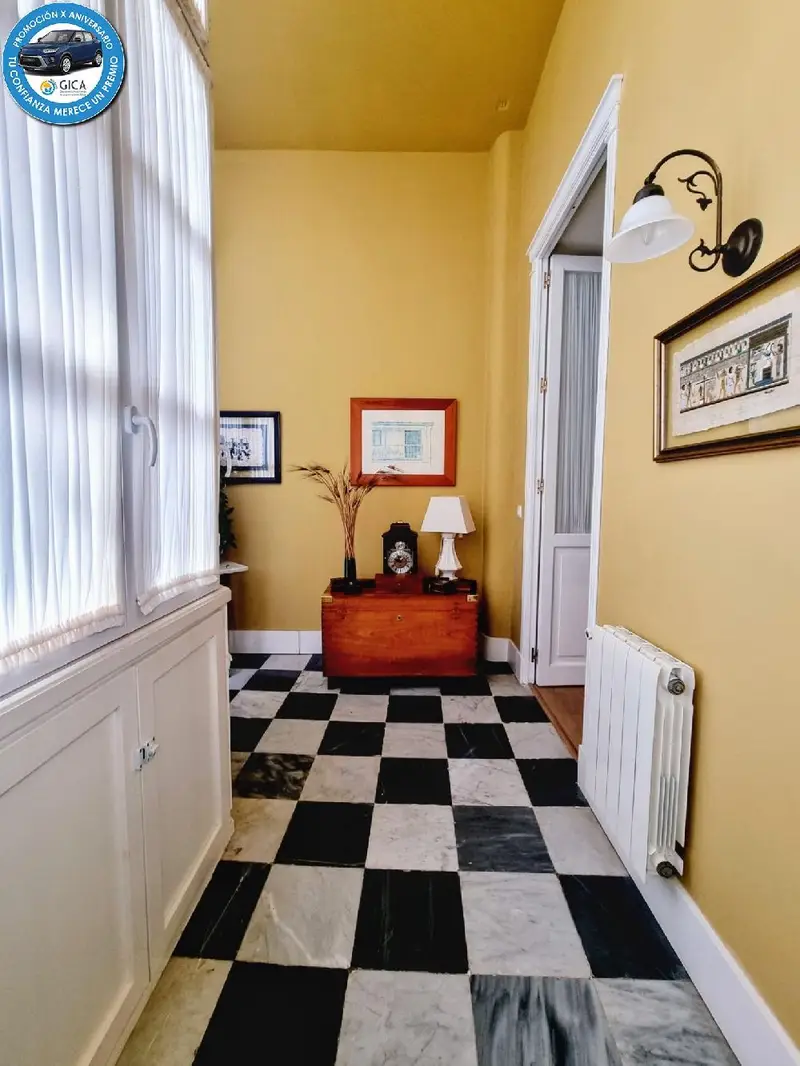 Venta Piso 4 Habitaciones Cádiz Centro Histórico