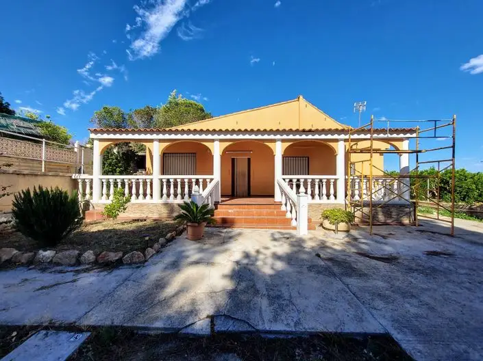 Villa en Venta Chiva 3 Dormitorios Piscina Barbacoa