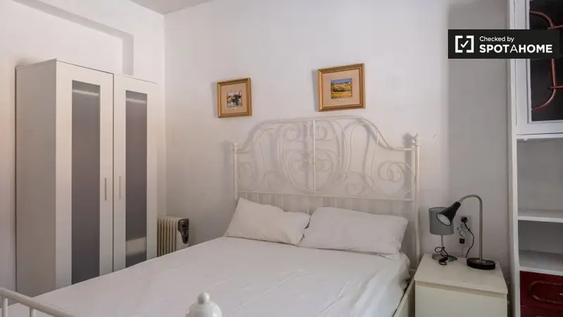 madrid, Community of Madrid 28902