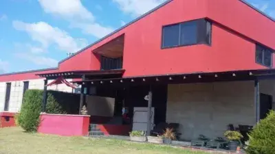 Chalet en venta Gondomar 260m2 con piscina y vistas