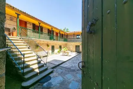 Casa histórica rehabilitada en Soutomaior con licencia turística