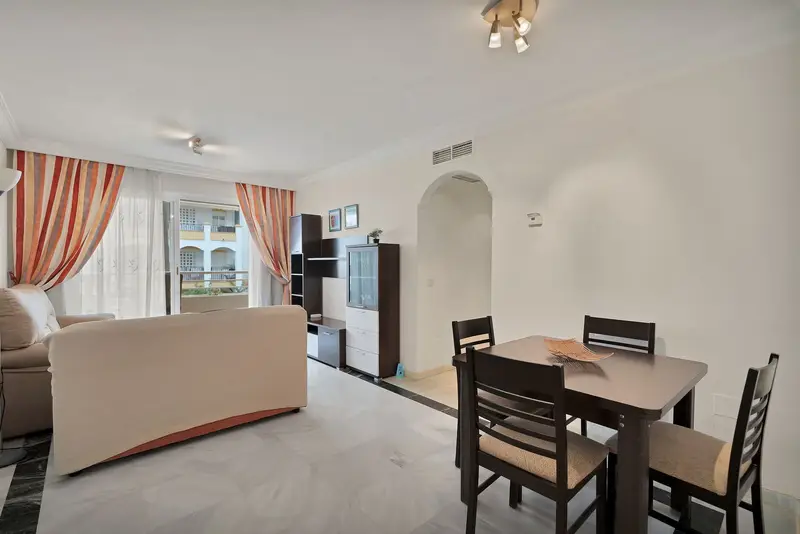 Apartamento 2 Dormitorios Milla de Oro Marbella