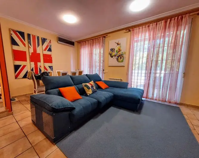 Villa de 4 Dormitorios en Venta Ribaroja del Turia