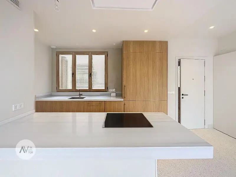 Atico en venta en El Raval Barcelona