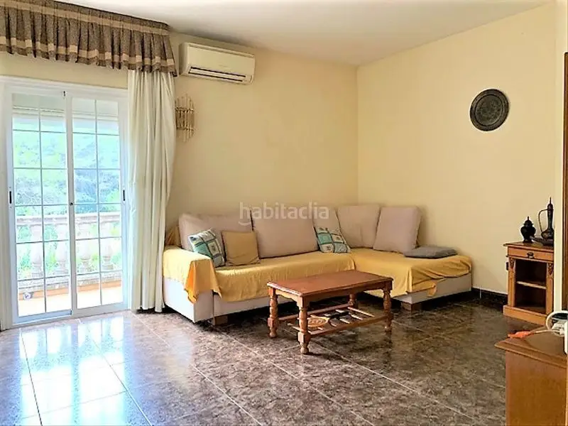 Casa en Venta Marianao Sant Boi de Llobregat 7 Dormitorios