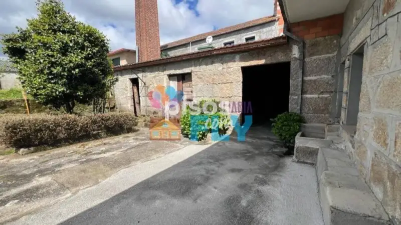 Casa en Venta en Poligono de Ourense 200m2 3 Dorm 2 Baños